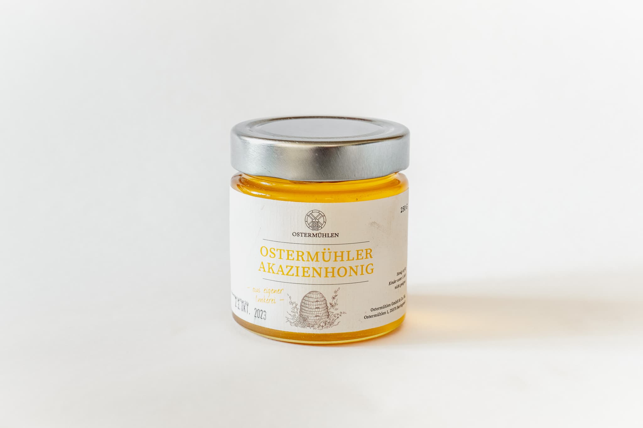 Akazienhonig im 250-g-Glas mit Ostermühlen-Etikett
